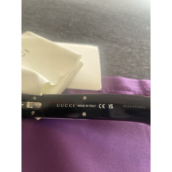 GUCCI Cat Eye Sunglasses Black Narrow Logo Gg1635S Runway Mask Unisex 003 NEW - Picture 4 of 10